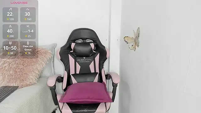 mari-ross online show from April 22, 2026, 2:03 am