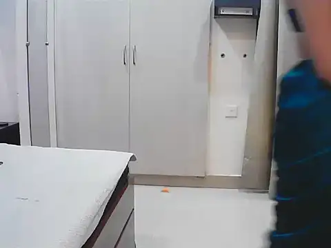 elize   online show from September 11, 2025, 5:29 am