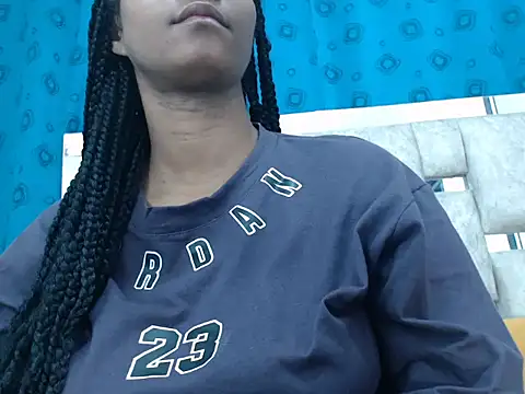 AmbarSmit online show from January 11, 2026, 12:59 am