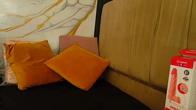 AmbarSmit online show from April 22, 2026, 11:50 pm