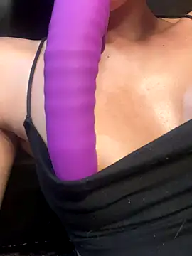 sunset24 online show from October 5, 2025, 11:24 pm