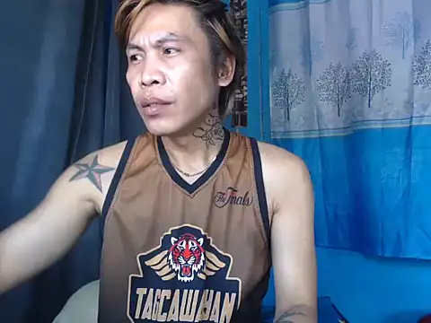 YourTopweng online show from May 20, 2026, 4:07 am