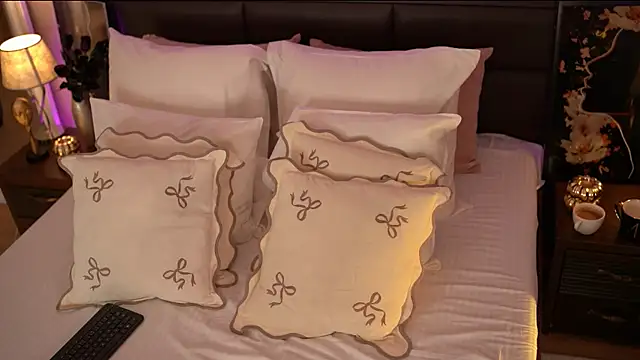 Melany Ass online show from April 1, 2026, 3:51 am