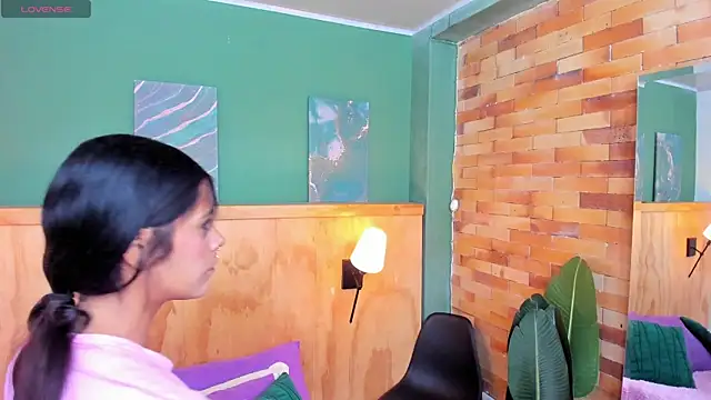 milavega  online show from January 12, 2026, 12:10 pm