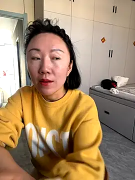 xiaomei-11 online show from November 18, 2025, 1:33 am