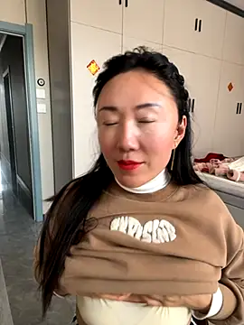 xiaomei-11 online show from November 26, 2025, 6:14 am