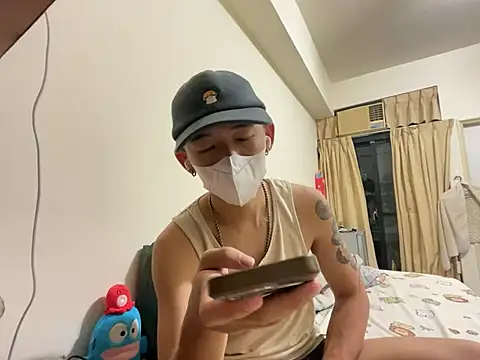 boyjoe10 online show from April 7, 2026, 4:18 pm