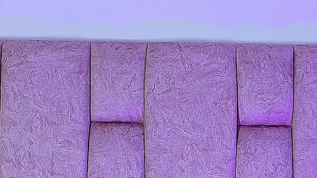 LolaYun online show from October 1, 2025, 3:51 pm