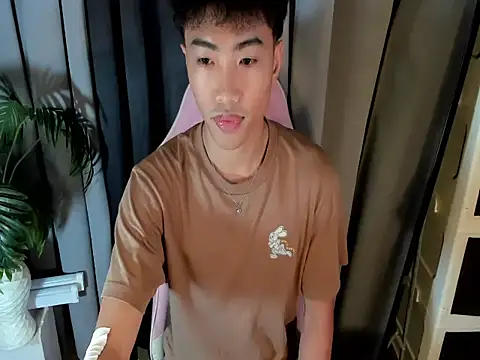 yourhotpinoy online show from June 15, 2026, 1:08 am