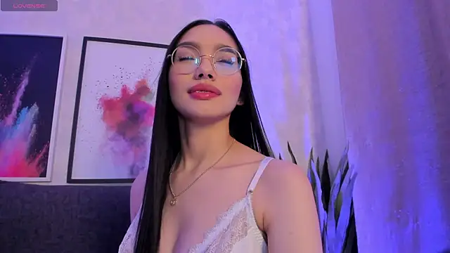 Keira Corleone online show from November 21, 2025, 9:35 pm