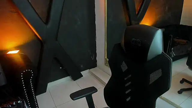 Snapshot of Maxxxine1 chatting on September 27, 2025, 10:15 pm Maxxxine1 online show from September 27, 2025, 10:15 pm