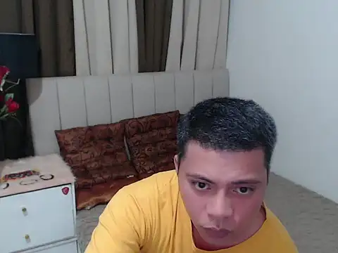 MartinSonCum online show from September 12, 2025, 5:35 pm