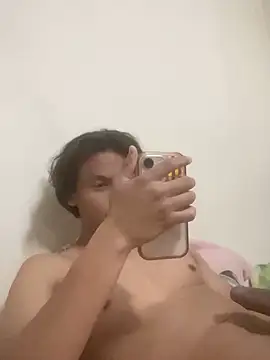 Snapshot of EmilianoPerex chatting on March 20, 2026, 2:05 am EmilianoPerex online show from March 20, 2026, 2:05 am