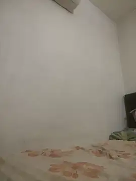 Snapshot of EmilianoPerex chatting on March 24, 2026, 12:15 am EmilianoPerex online show from March 24, 2026, 12:15 am