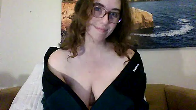 Snapshot of sweetsocalgirl chatting on March 20, 2026, 2:00 pm sweetsocalgirl online show from March 20, 2026, 2:00 pm