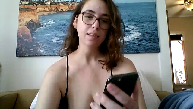 Snapshot of sweetsocalgirl chatting on May 16, 2026, 9:57 pm sweetsocalgirl online show from May 16, 2026, 9:57 pm