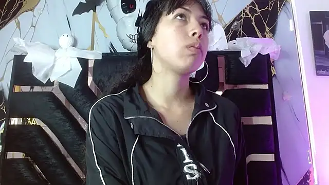 malejahotcs01 online show from November 3, 2025, 11:55 am