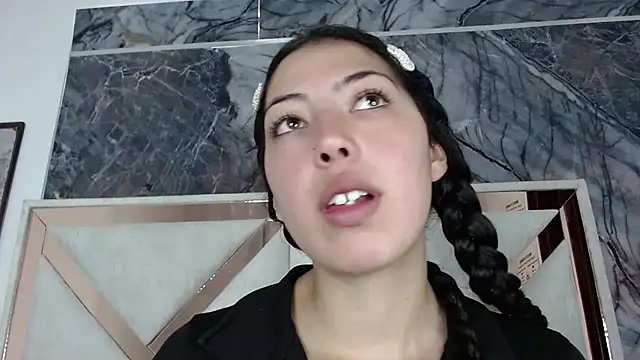 malejahotcs01 online show from December 5, 2025, 2:25 pm