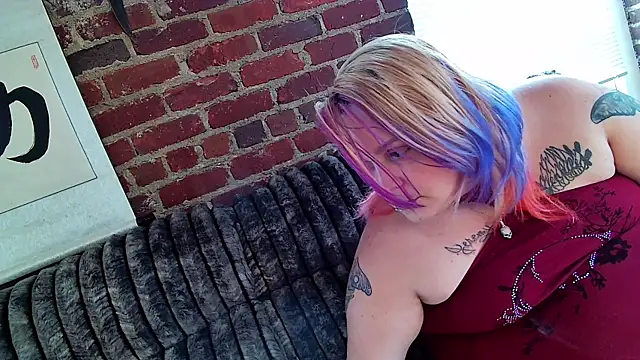 Jynxthefoxyfuck online show from December 4, 2025, 8:06 pm
