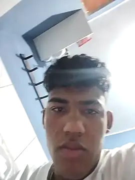 Lale-Adrian online show from December 23, 2025, 4:43 am