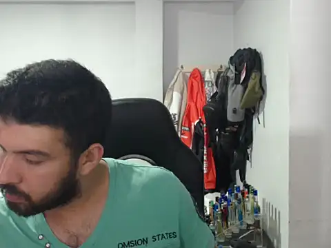 Axel11113 online show from October 21, 2025, 4:02 am