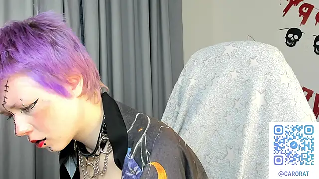 CarolineRichter online show from November 1, 2025, 3:08 am