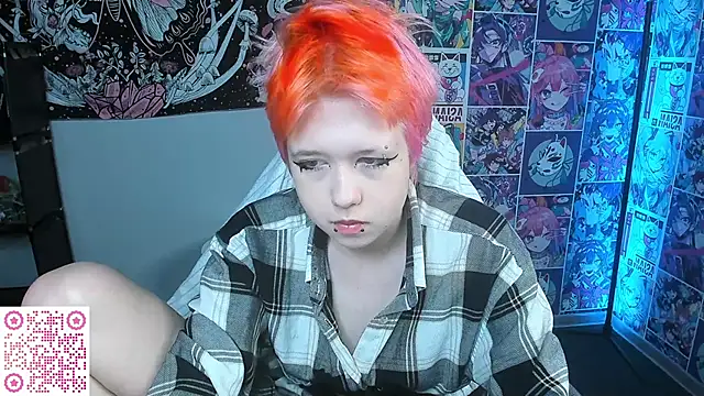 CarolineRichter online show from November 24, 2025, 2:44 am