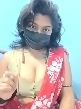 Naughty-Chaaya online show from November 21, 2025, 6:28 pm