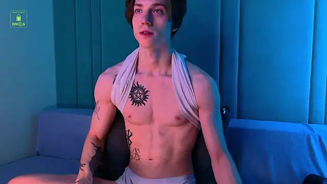 ares pallini online show from November 30, 2025, 4:27 am