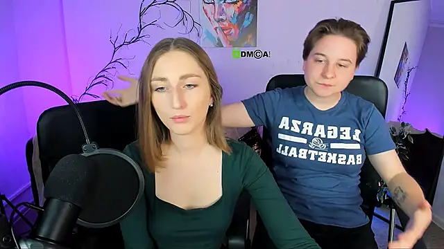 eva smiith  online show from October 15, 2025, 5:51 am