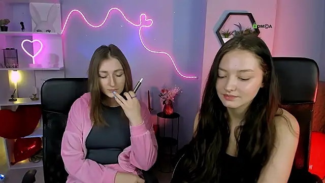 Snapshot of eva_smiith_ chatting on February 5, 2026, 7:13 am eva smiith online show from February 5, 2026, 7:13 am