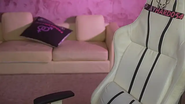 Esmie Smile online show from April 15, 2026, 2:29 am