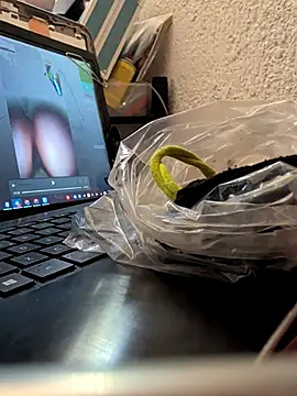 Snapshot of Mancho2289 chatting on April 15, 2026, 5:42 pm Mancho2289 online show from April 15, 2026, 5:42 pm