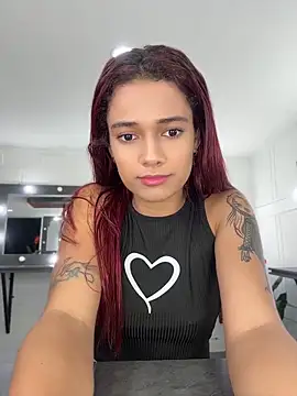 Snapshot of amber_sparkle chatting on June 30, 2026, 12:28 pm amber sparkle online show from June 30, 2026, 12:28 pm