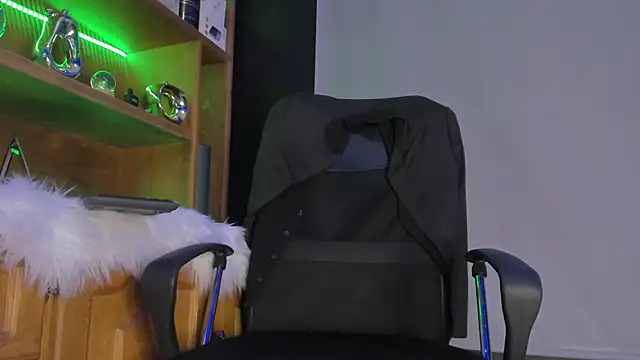 Gael williams1 online show from September 15, 2025, 10:10 pm