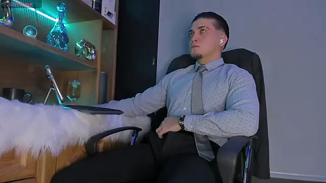 Gael williams1 online show from November 7, 2025, 5:18 am