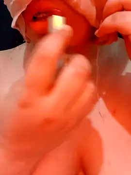 Queen-15 online show from April 21, 2026, 2:51 am