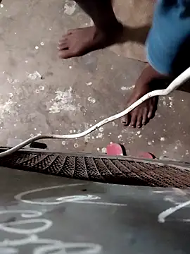 RAYI Queen 4 online show from December 19, 2025, 8:16 pm