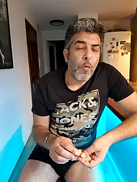 Buen Pete online show from November 4, 2025, 9:25 pm