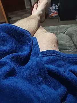hubbyfun19 online show from June 7, 2026, 4:05 am