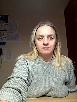 Ami Foxy online show from November 11, 2025, 11:32 am