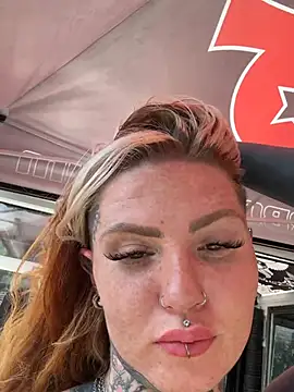 Snapshot of AlexandraWildd chatting on July 10, 2026, 12:30 pm AlexandraWildd online show from July 10, 2026, 12:30 pm