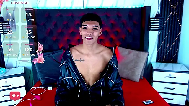 Snapshot of Rick_Wade chatting on November 6, 2025, 7:37 pm Rick Wade online show from November 6, 2025, 7:37 pm