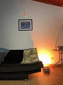 AlekBlake  online show from October 20, 2025, 2:23 am