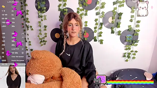 Snapshot of Amy_Moonlight chatting on September 19, 2025, 9:48 pm Amy Moonlight online show from September 19, 2025, 9:48 pm