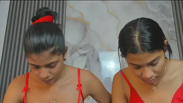 TifanyandLisa online show from September 11, 2025, 9:15 pm