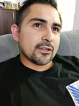 Snapshot of Bradd_32 chatting on January 11, 2026, 5:34 am Bradd 32 online show from January 11, 2026, 5:34 am