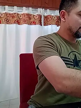 Bradd 32 online show from June 11, 2026, 5:11 pm
