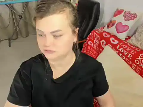 Snapshot of MildMature chatting on December 2, 2024, 9:06 pm MildMature online show from December 2, 2024, 9:06 pm