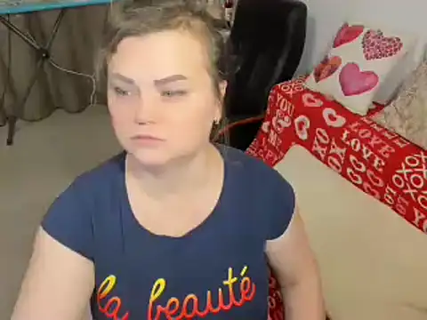 Snapshot of MildMature chatting on December 12, 2024, 9:58 pm MildMature online show from December 12, 2024, 9:58 pm